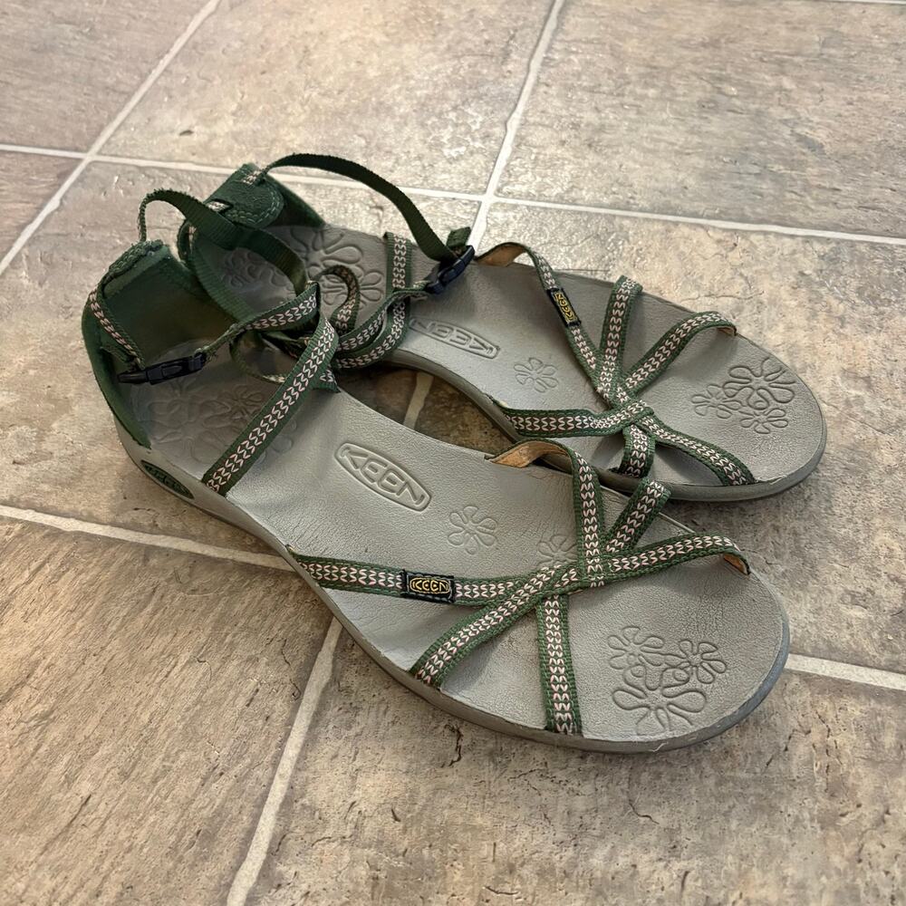 Keen Women’s Walking Shoes